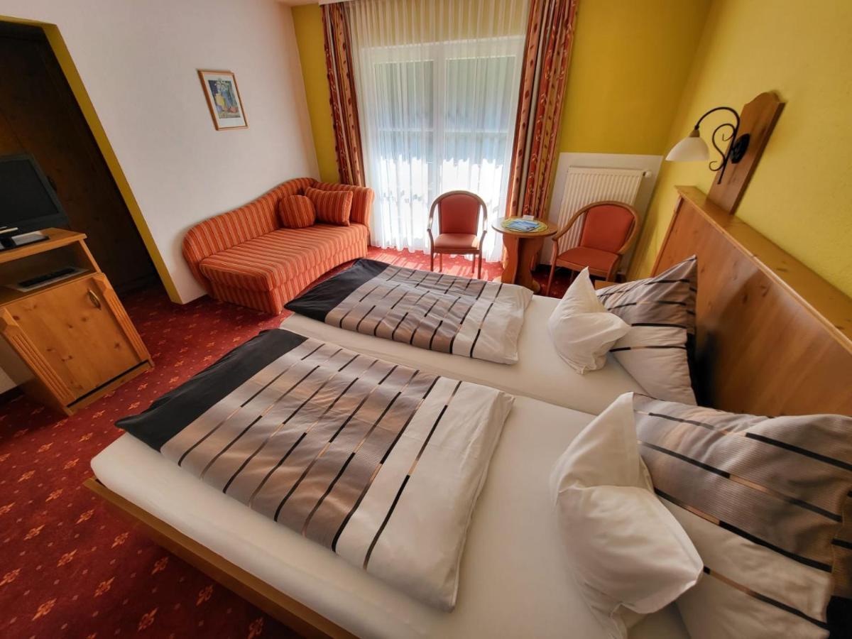 Gaestehaus Schwarz Prien am Chiemsee Exteriör bild